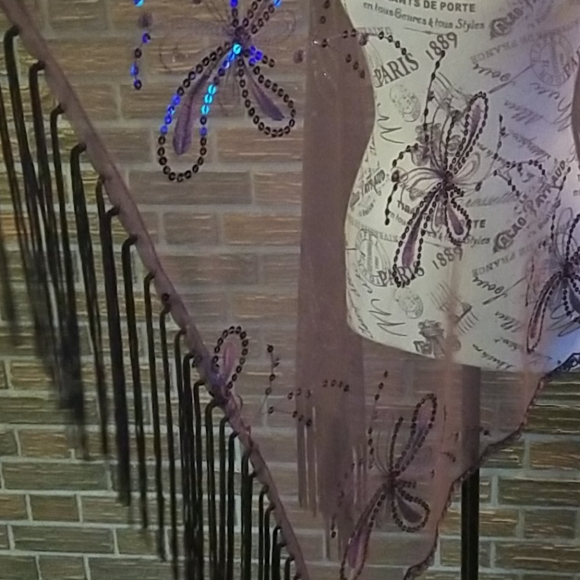 Wrap - Picture 3 of 5